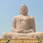 พระพุทธรูปปางสมาธิองค์ใหญ่ (Great Buddha Statue): สัญลักษณ์แห่งความสงบ ณ พุทธคยา